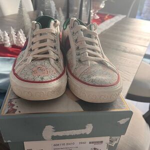 Gucci Tennis 1977 Floral Canvas Sneakers with peach and mint trim